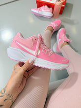 Nike Zoom Revolution - Rosa Bebê