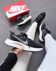 Nike Running EST 1972 - Preto/Nude