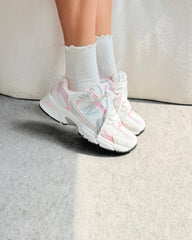 New Balance 530 - Branco/Rosa