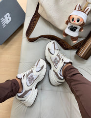 New Balance 530 - Off White/Café