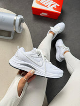Nike Running EST 1972 - Branco/Prata