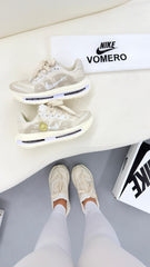 Nike Air Vomero - Off White