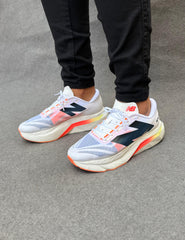 New Balance FuelCell C4 Elite - Branco/Laranja