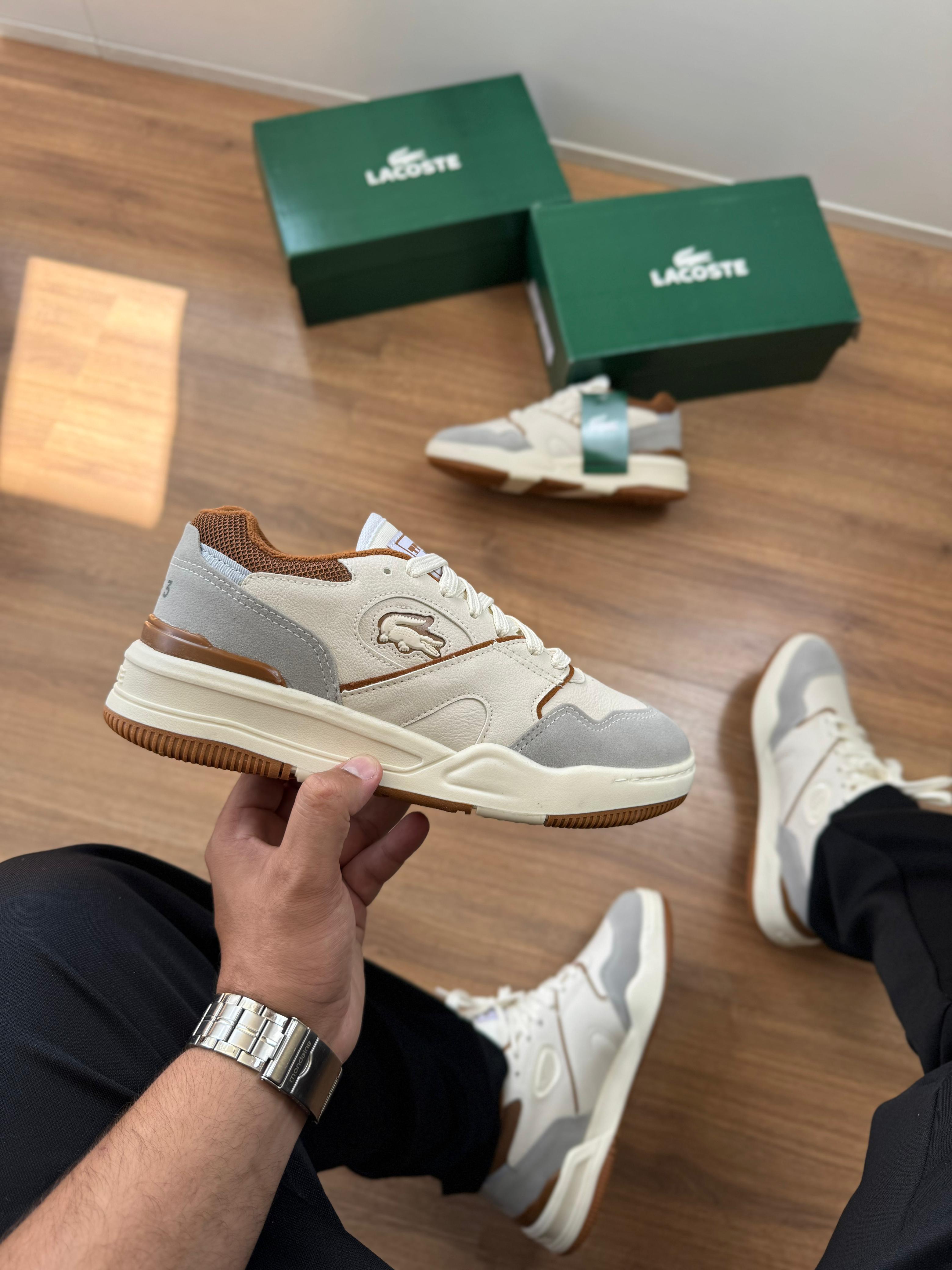 Lacoste Tenning 1933 - Off White/Caramelo