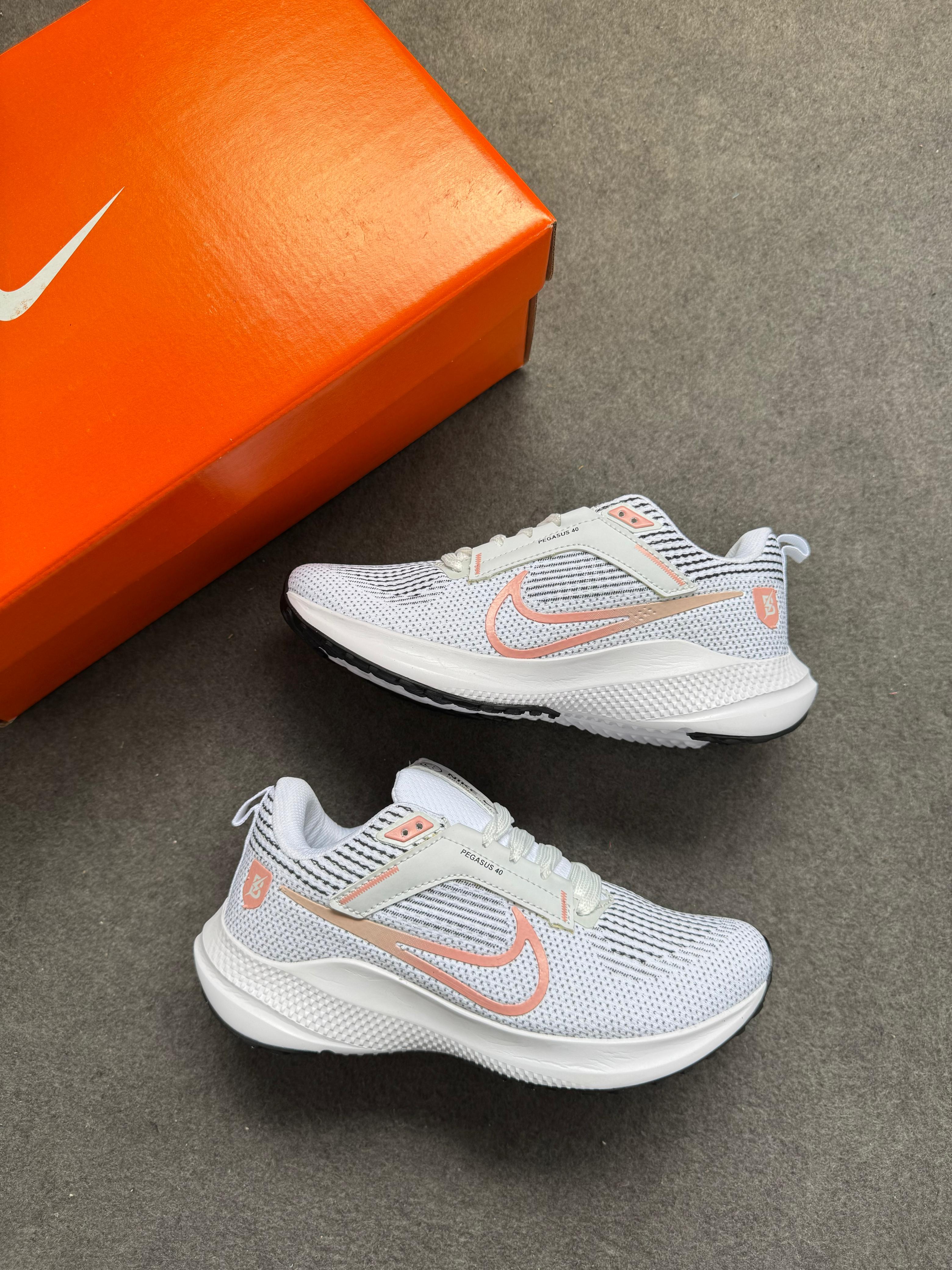 Nike Pegasus 40 EVA - Branco/Nude