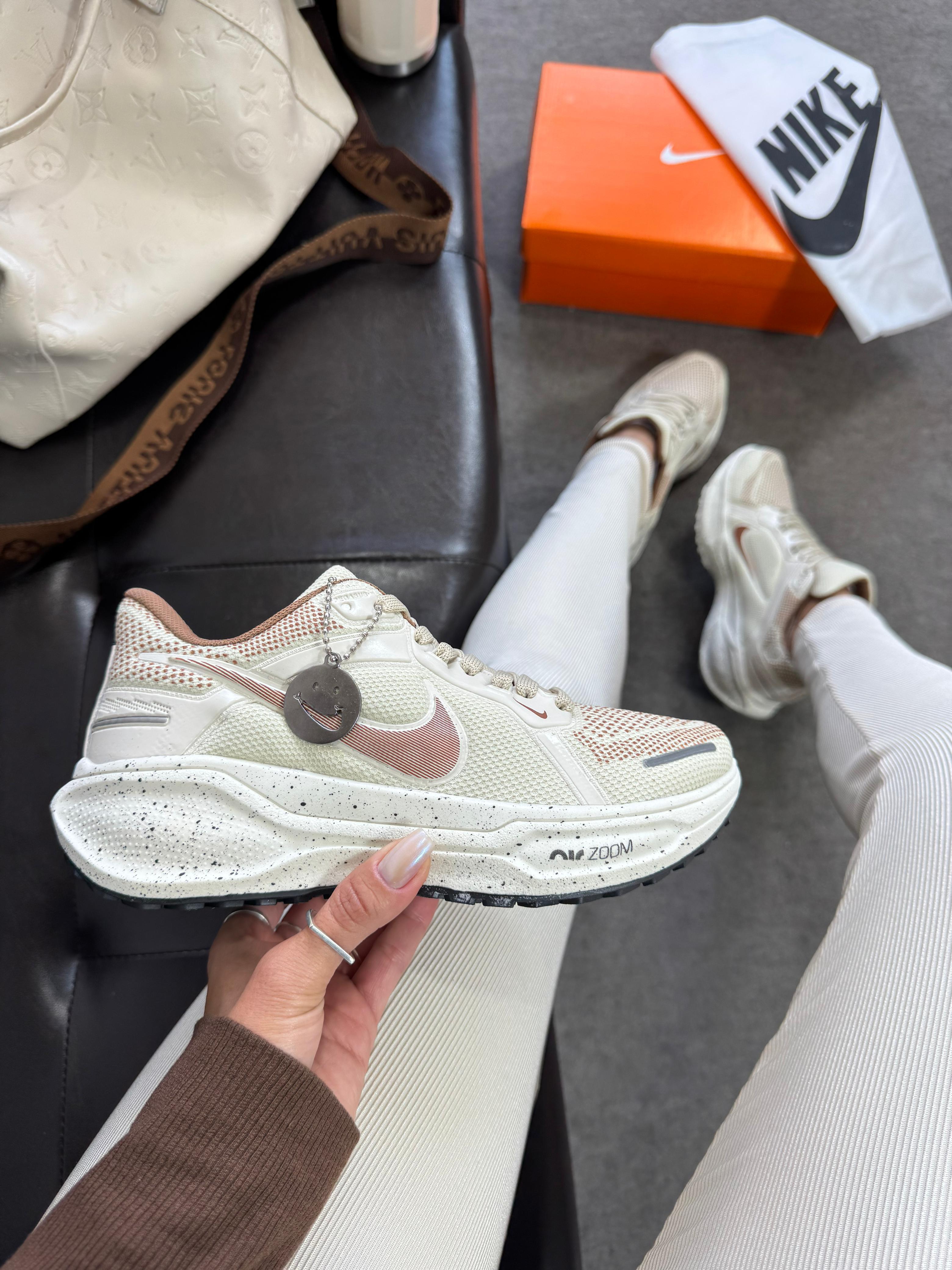 Nike Air Zoom Pegasus 41 - Off White/Caramelo