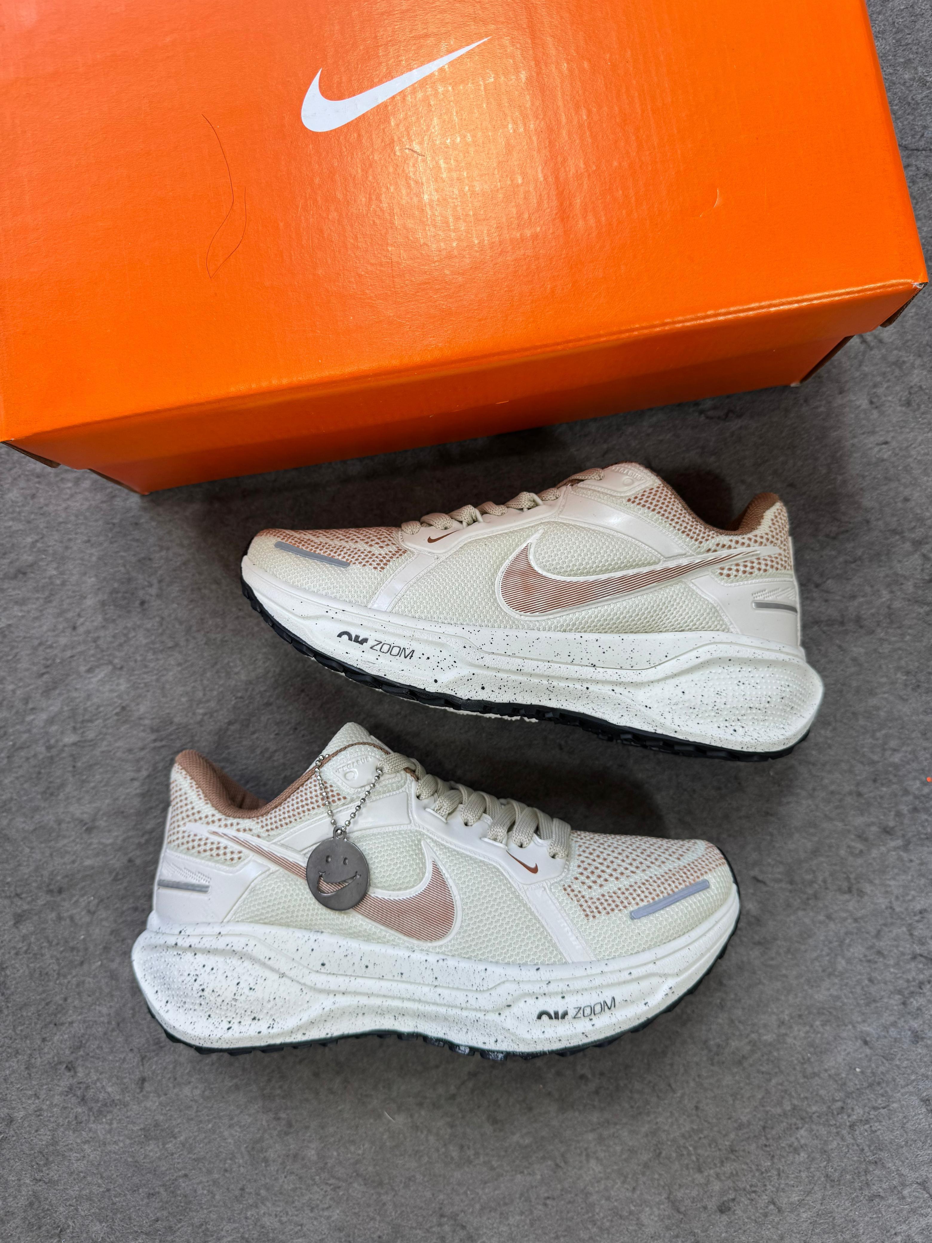 Nike Air Zoom Pegasus 41 - Off White/Caramelo
