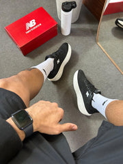 New Balance 1080 - Preto/Branco