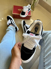 Vans Knu Skool - Preto/Branco