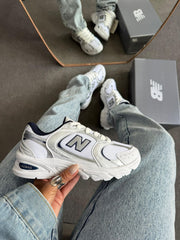 New Balance 530 - Branco/Marinho