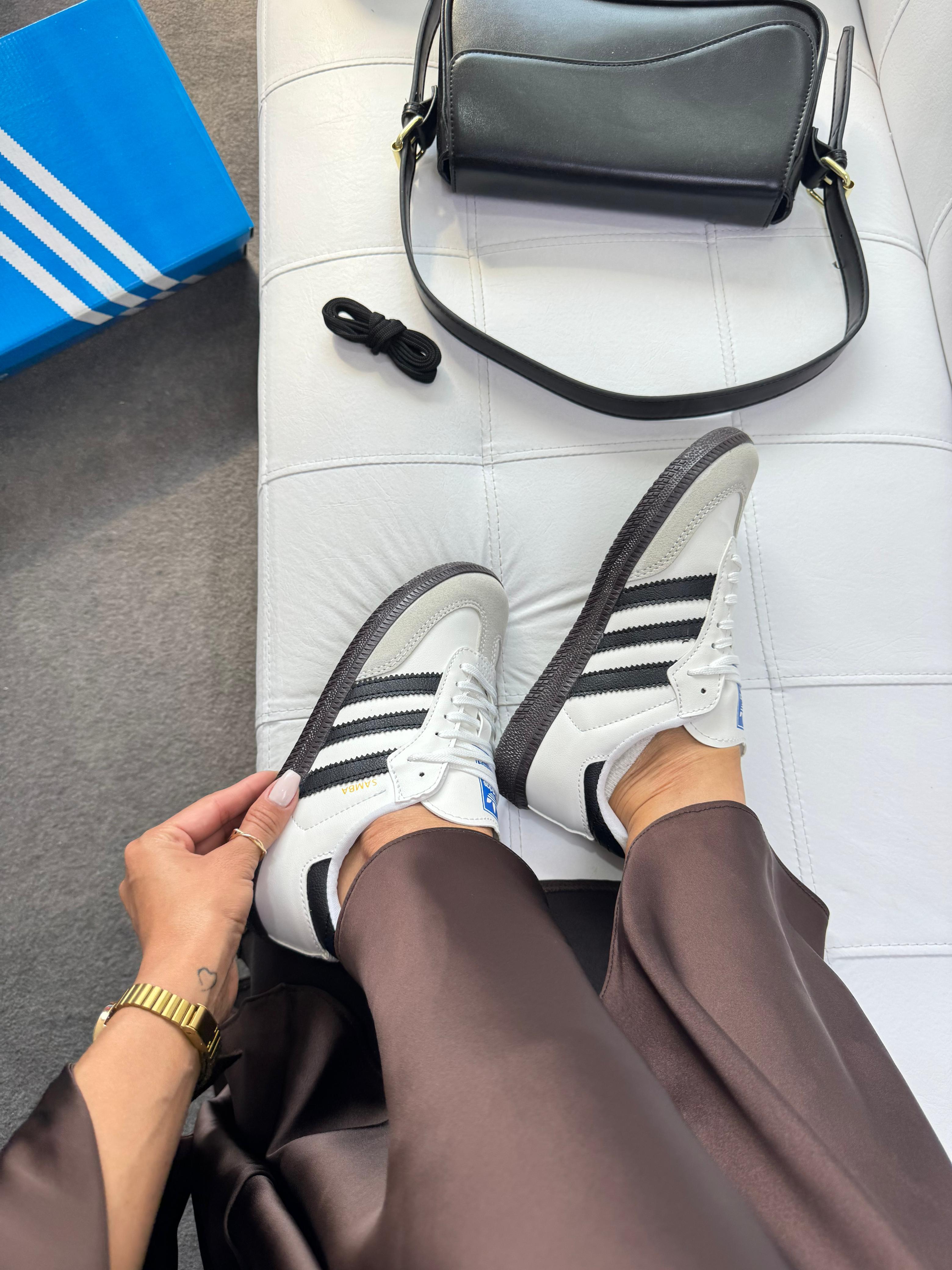 Adidas Samba OG - Branco/Preto