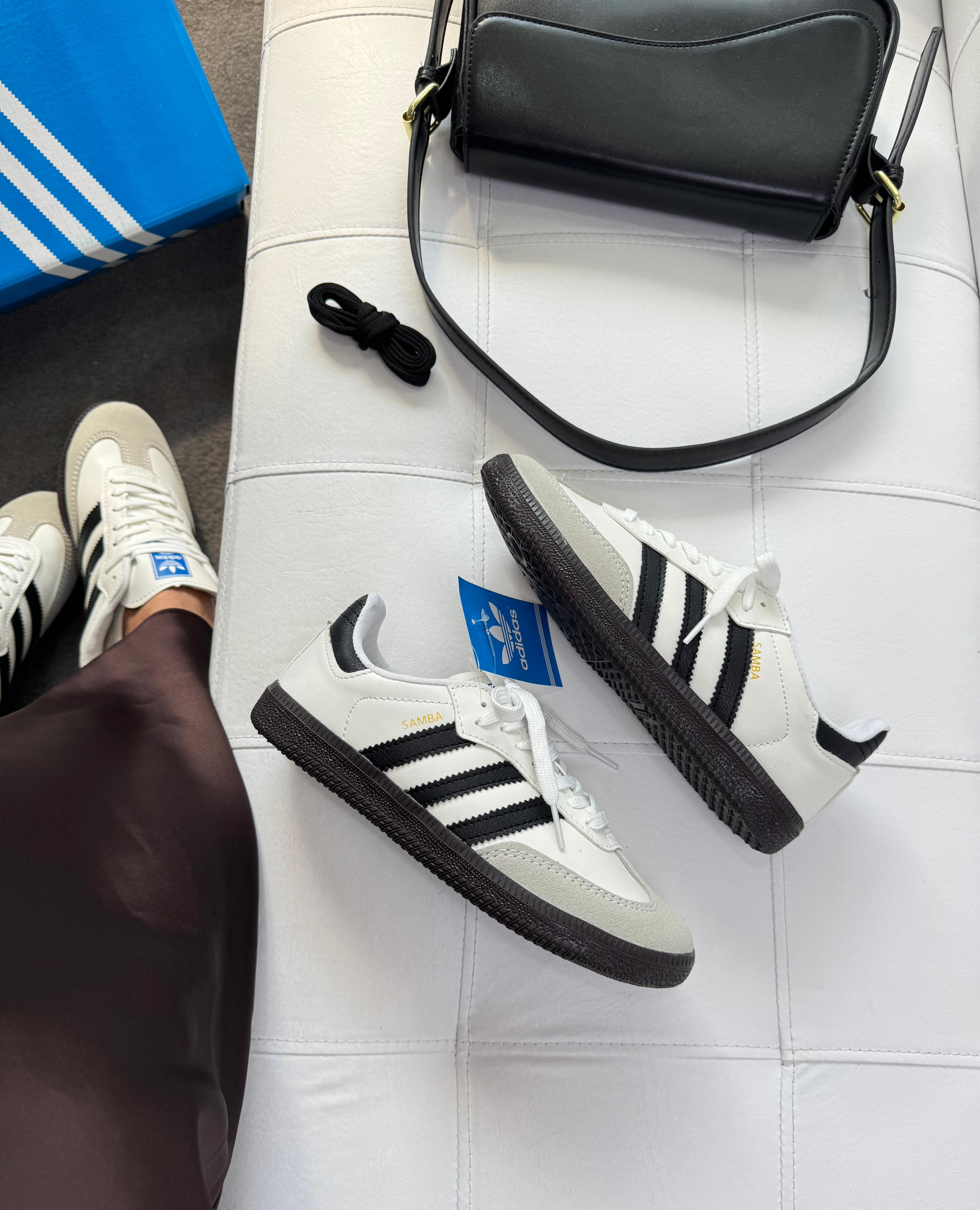 Adidas Samba OG - Branco/Preto