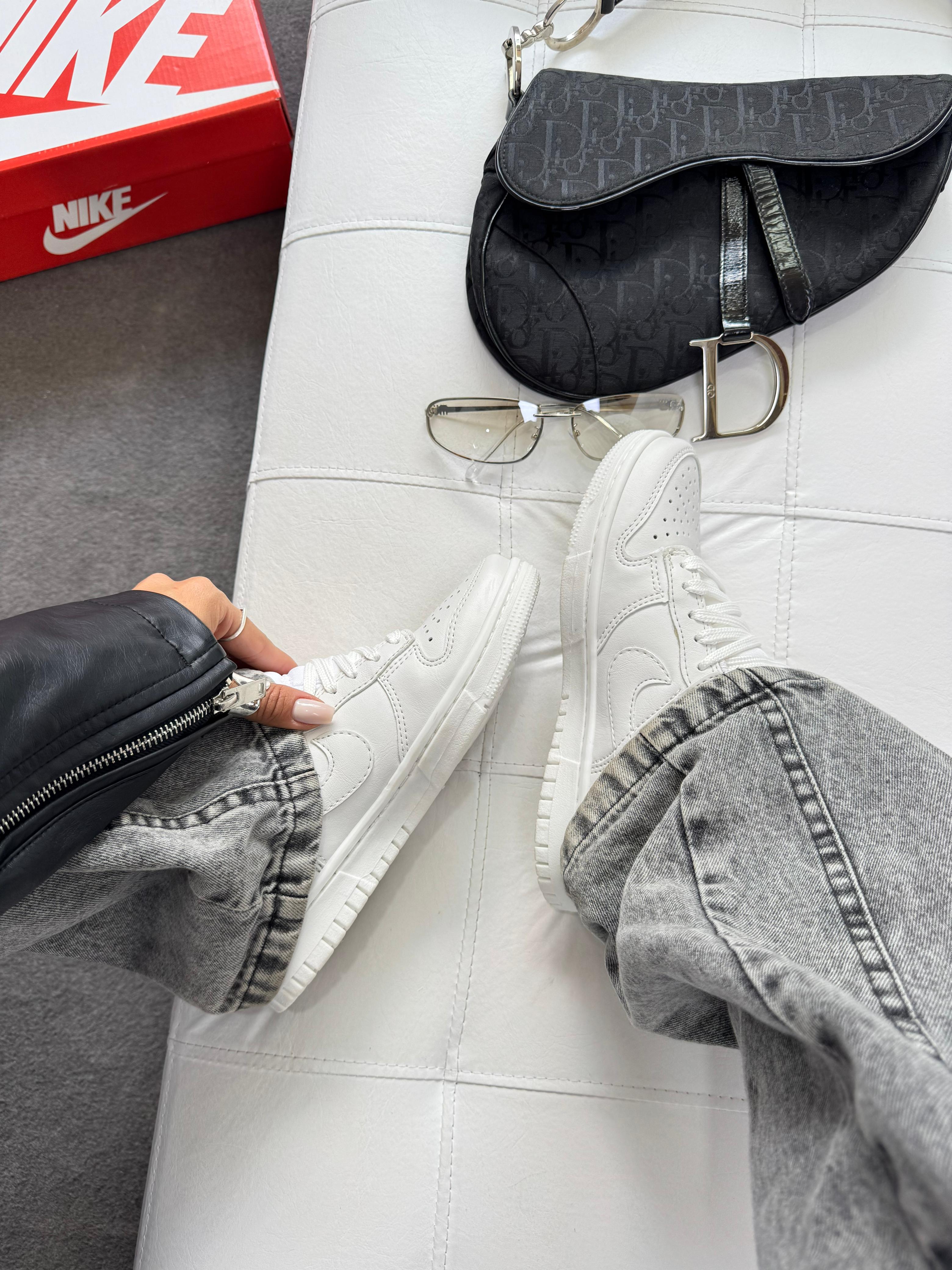 Nike SB Dunk Low Pro - Branco