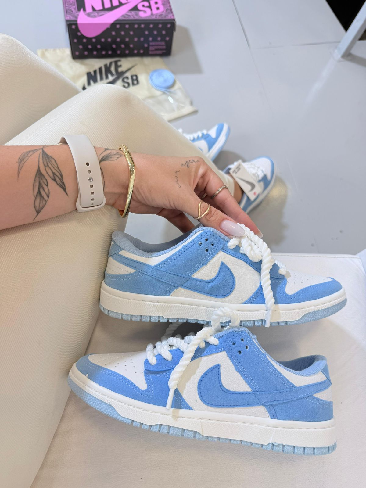 Nike SB Dunk Low - Branco/Celeste