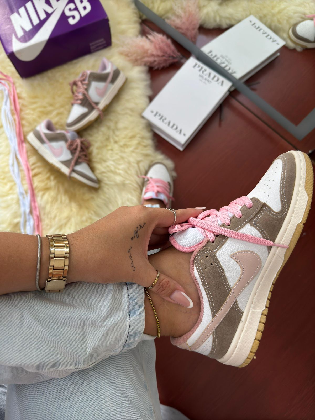 Nike SB Dunk Low - Rato/Rosa Bebê