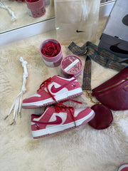 Nike SB Dunk Low - Stranger Love