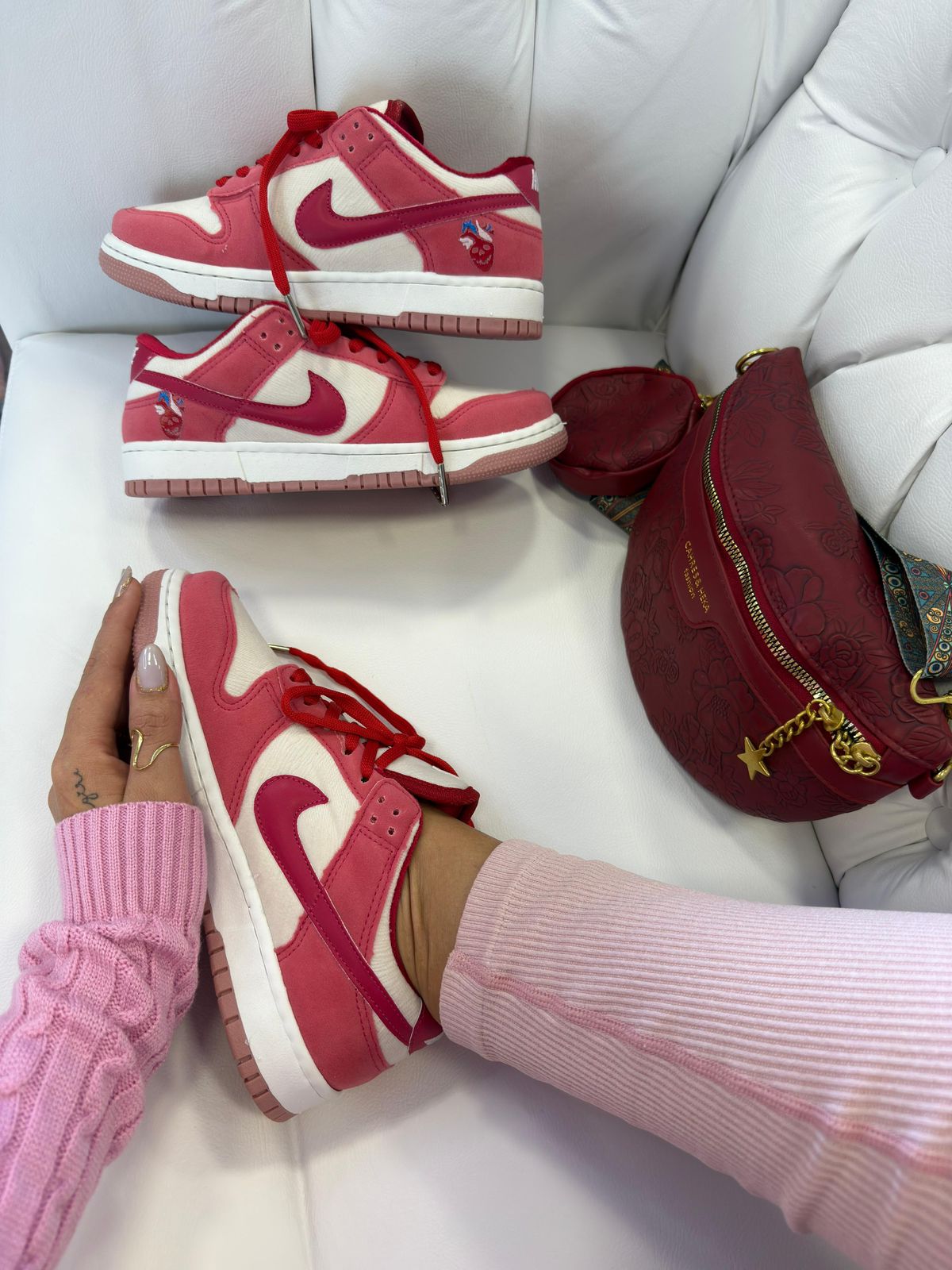 Nike SB Dunk Low - Stranger Love