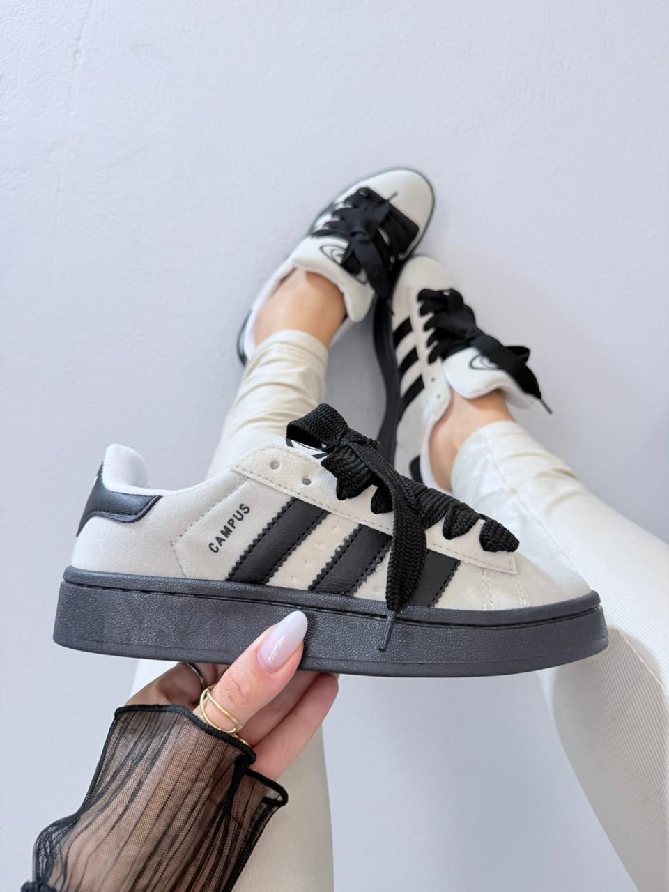 Adidas Campus 00s - Off White/Preto