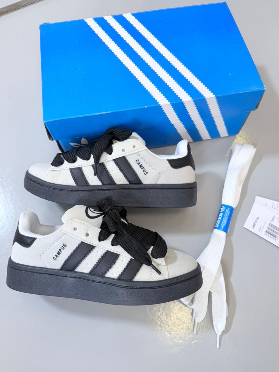 Adidas Campus 00s - Off White/Preto