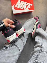 Nike Air Max DN - Preto/Pink