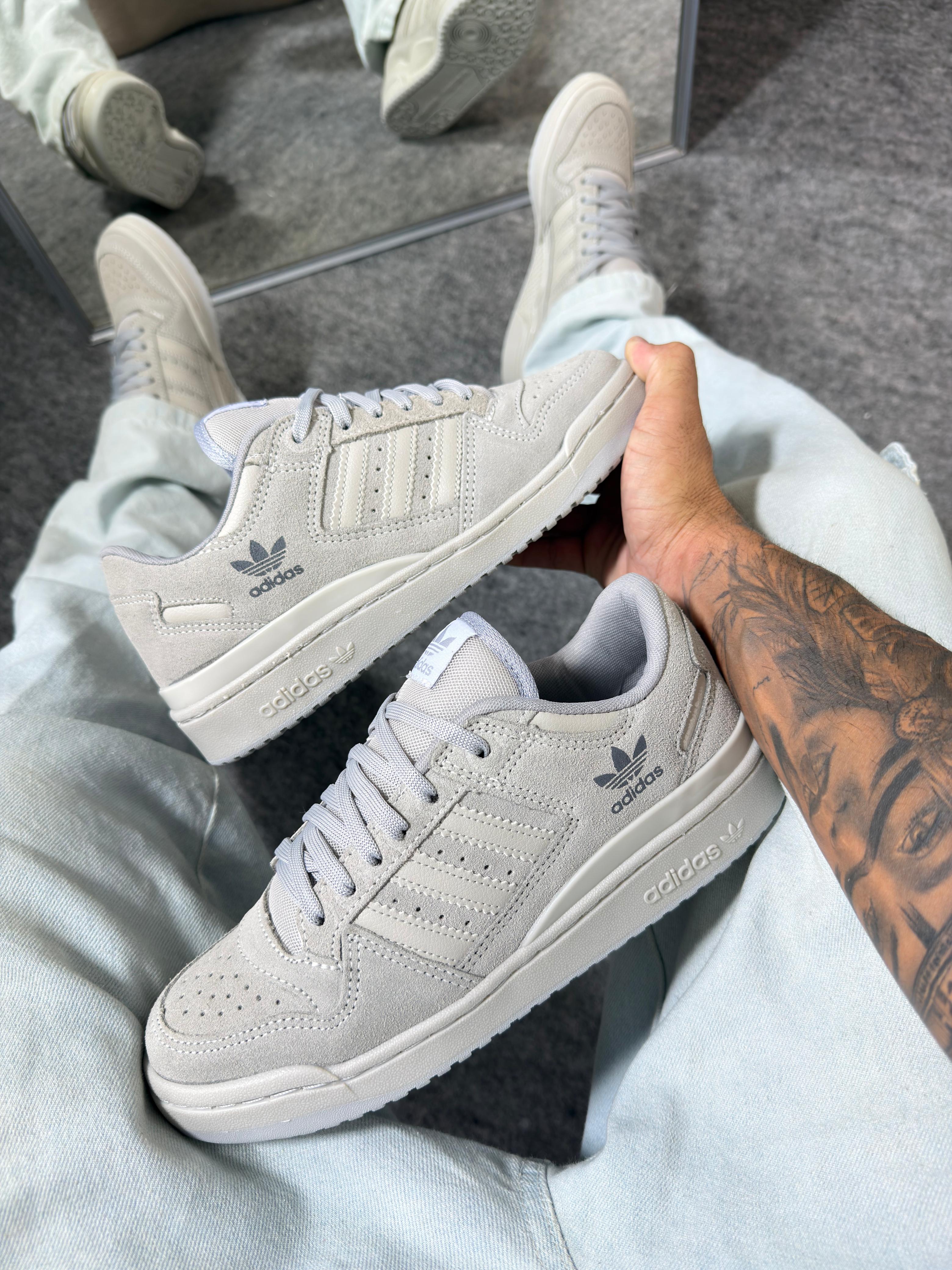 Adidas Fórum Low - Cinza