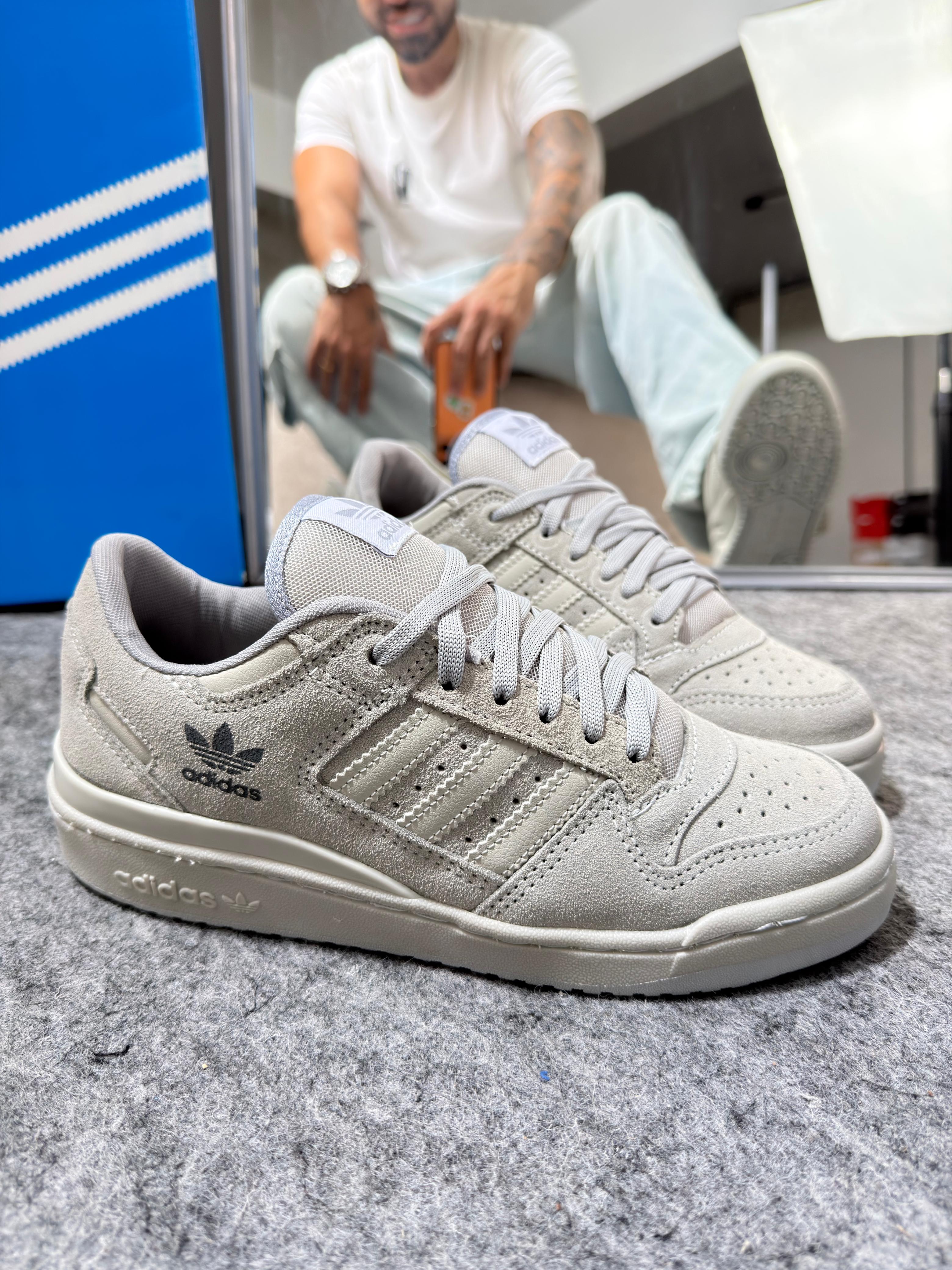 Adidas Fórum Low - Cinza