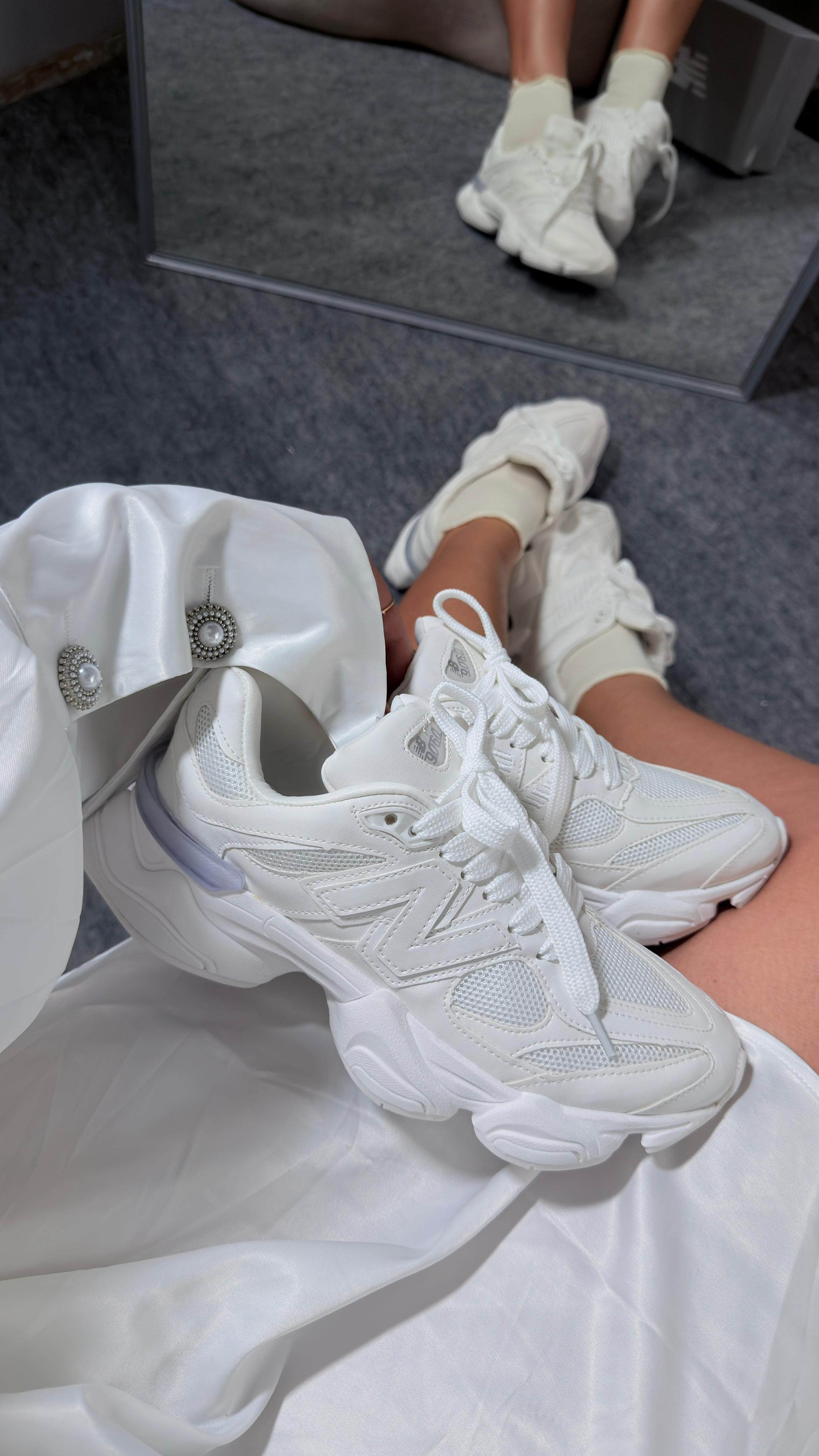 New Balance 9060 - Branco