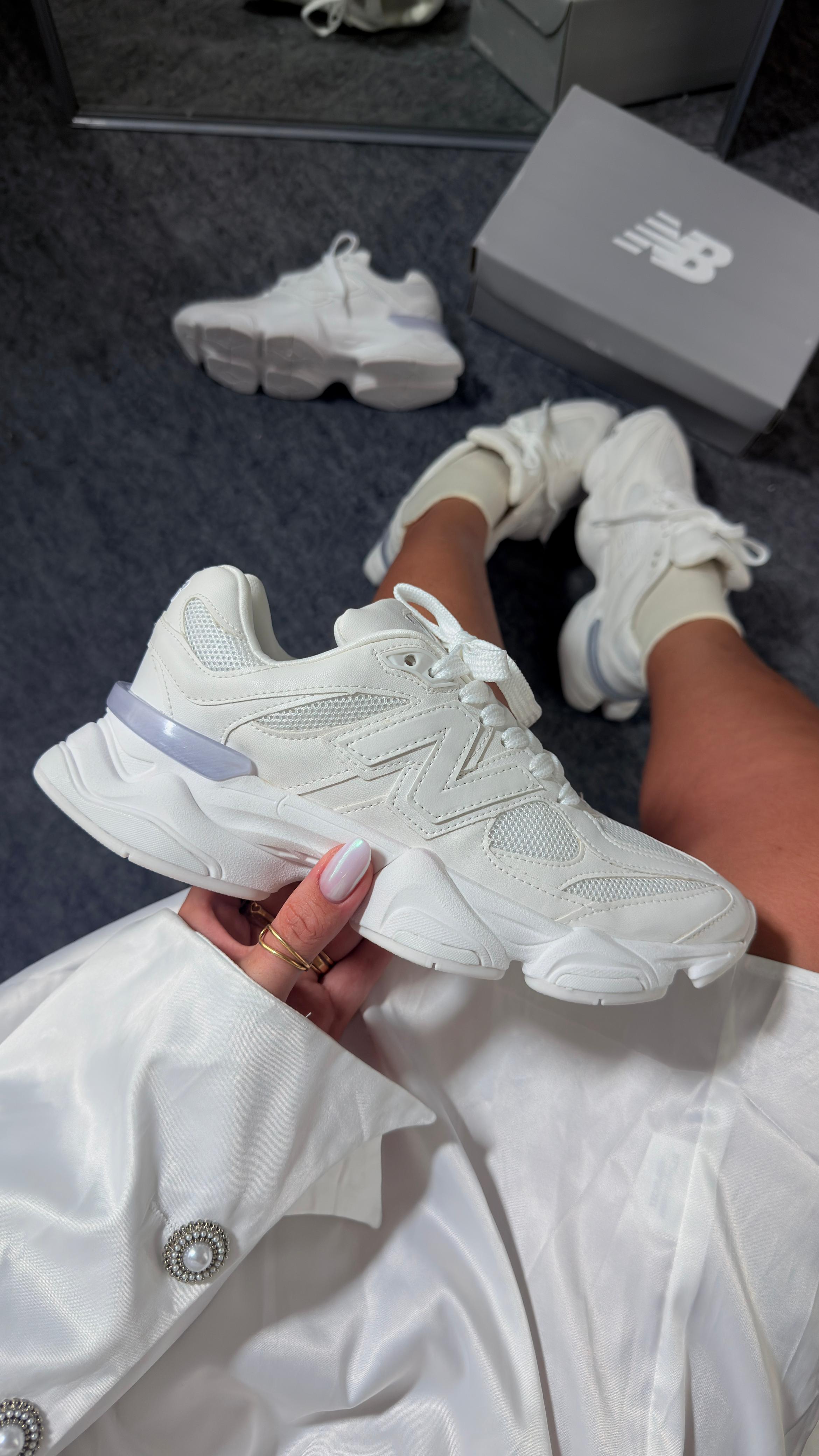 New Balance 9060 - Branco
