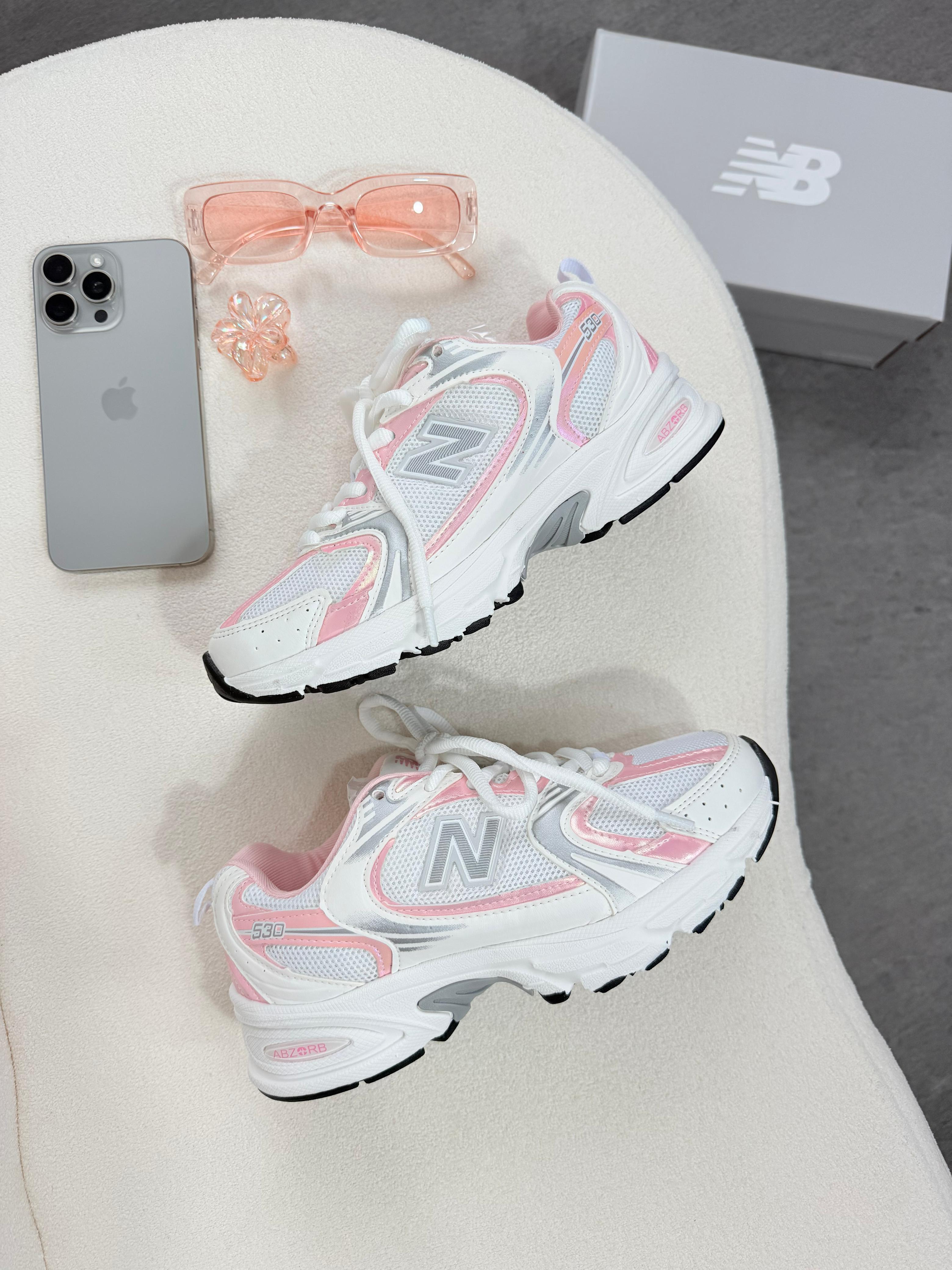 New Balance 530 - Branco/Rosa