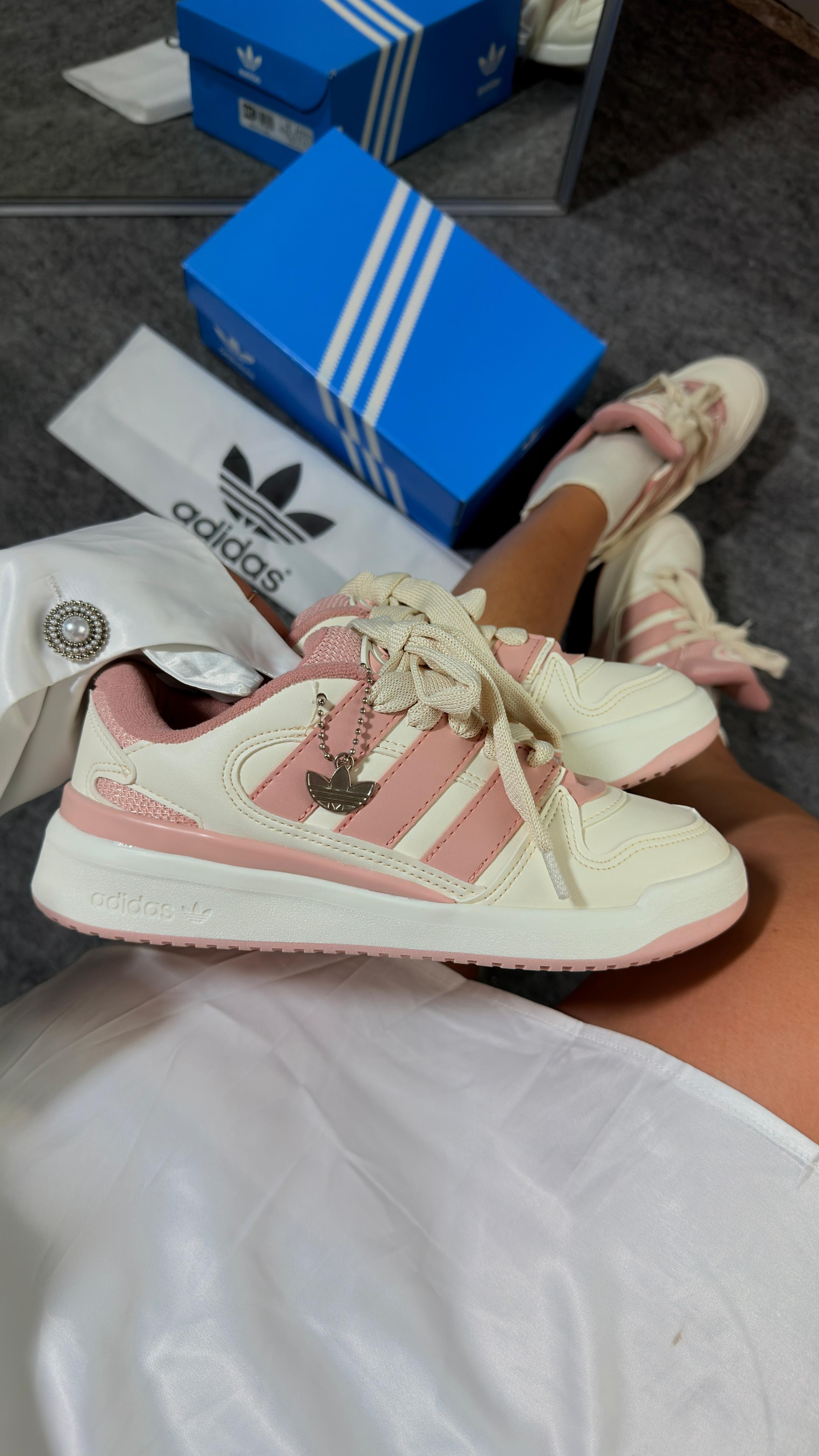 Adidas Fórum II - Off White/Rosê