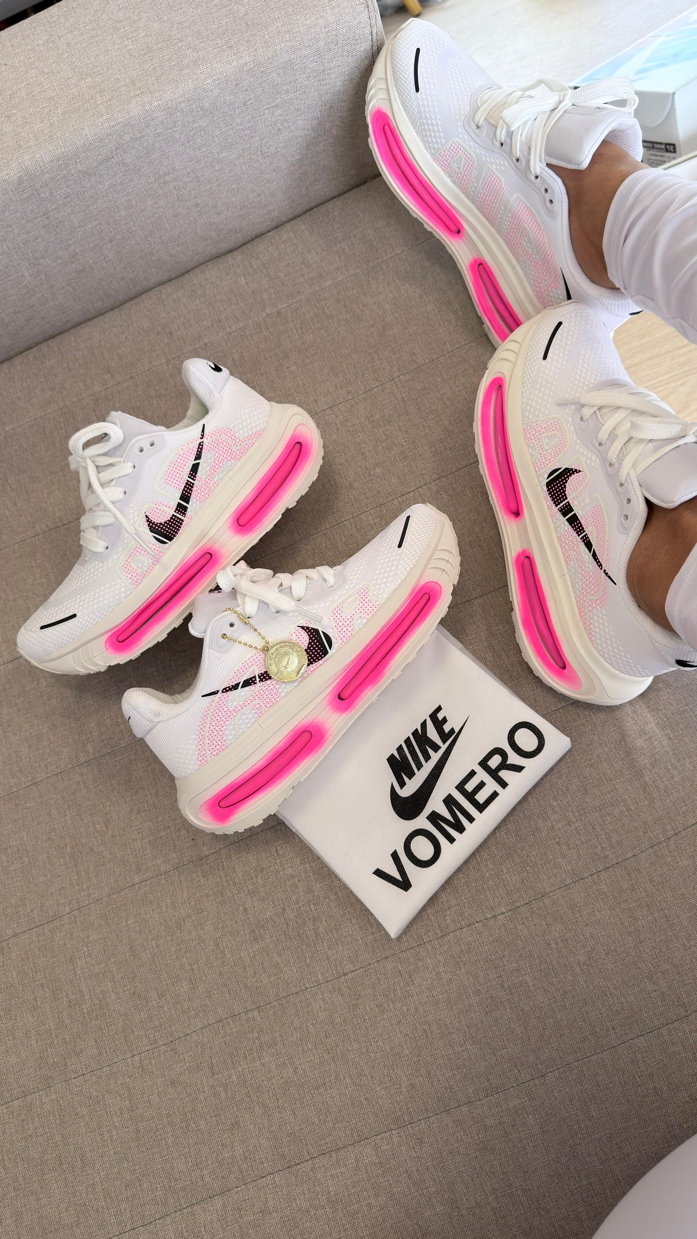 Nike Air Vomero - Branco/Pink