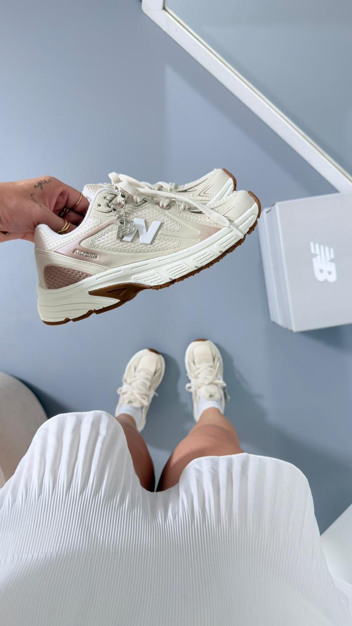 New Balance Retrô - Off White/Caramelo