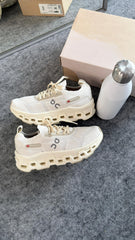 On Cloudmonster King - Off White