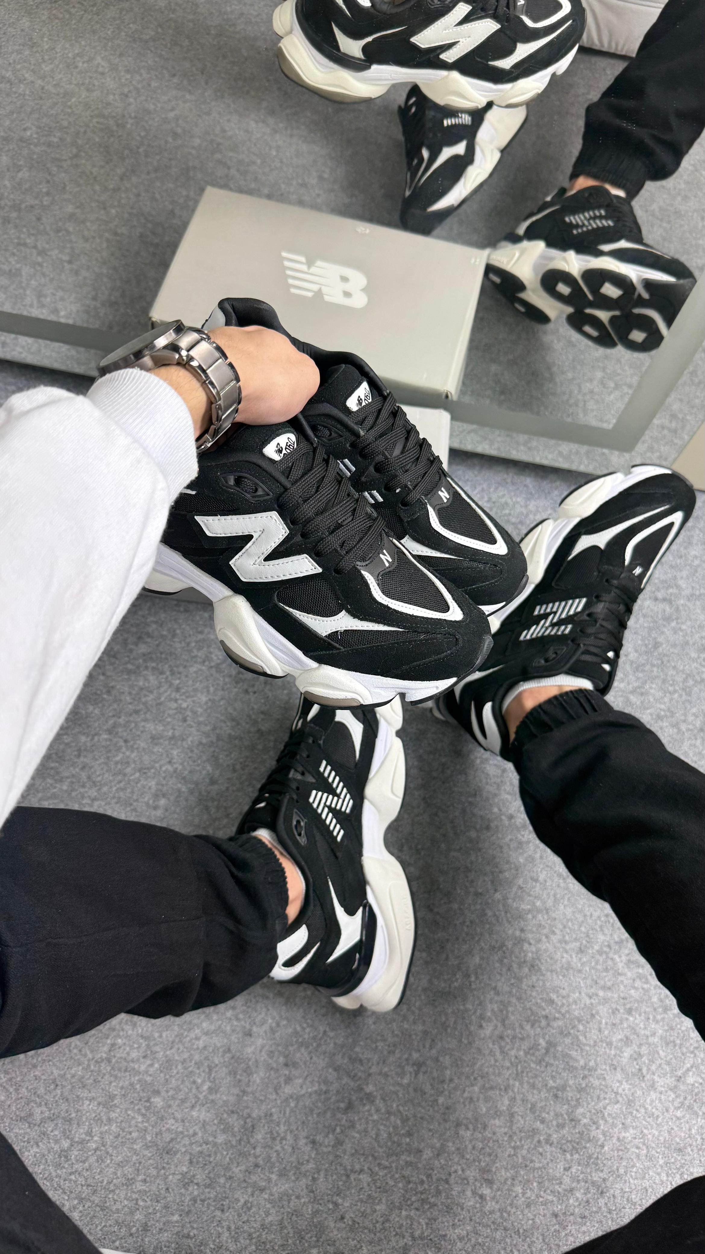 New Balance 9060 - Preto/Branco