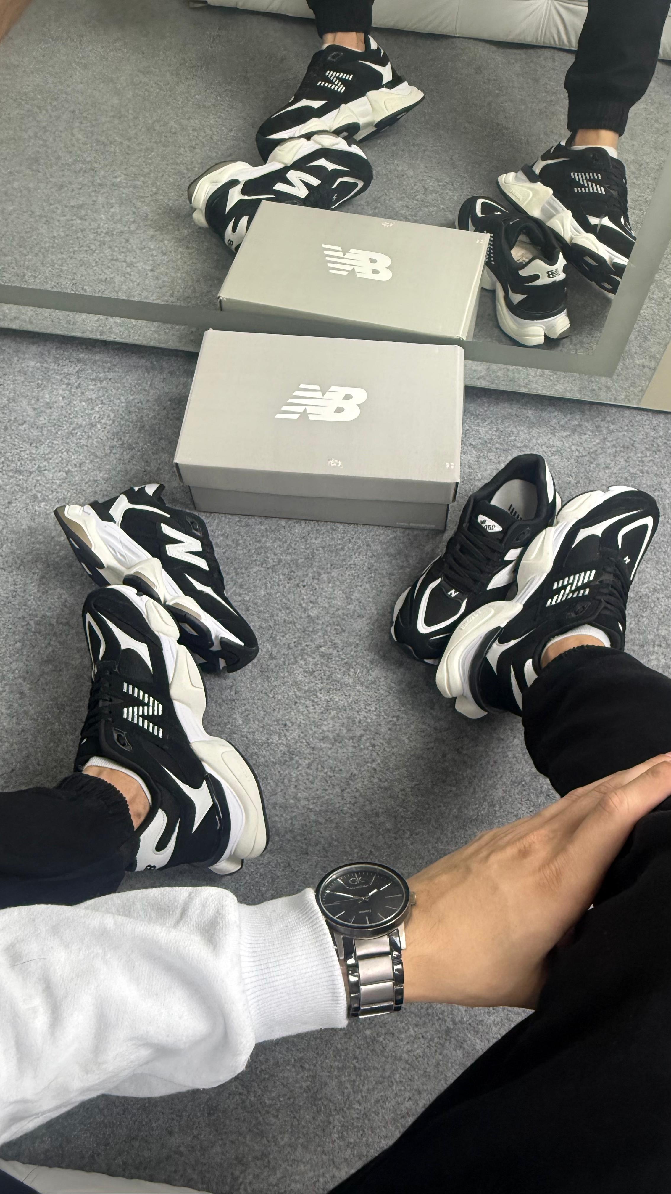 New Balance 9060 - Preto/Branco