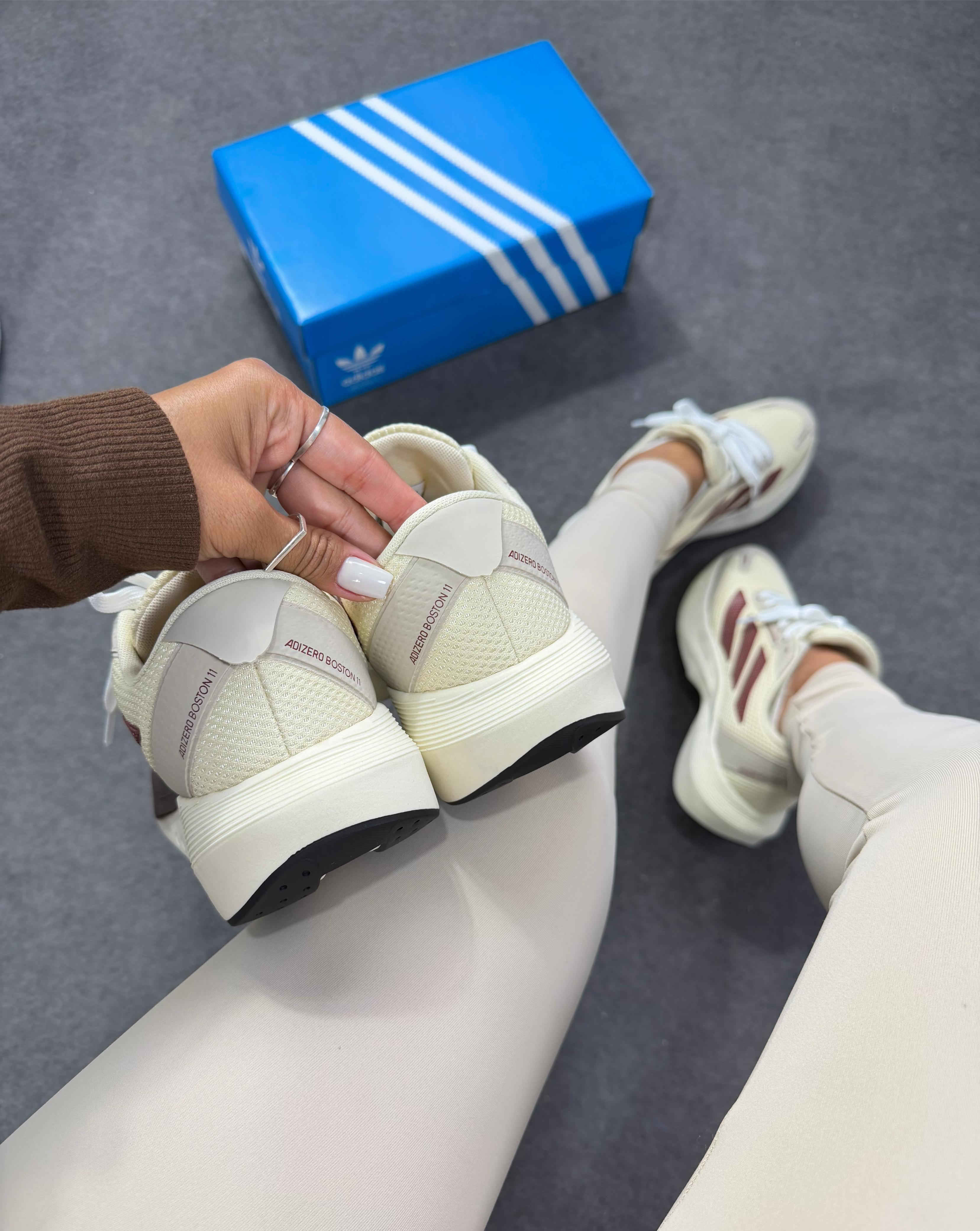 Adidas Adizero Boston 11 - Off White/Café