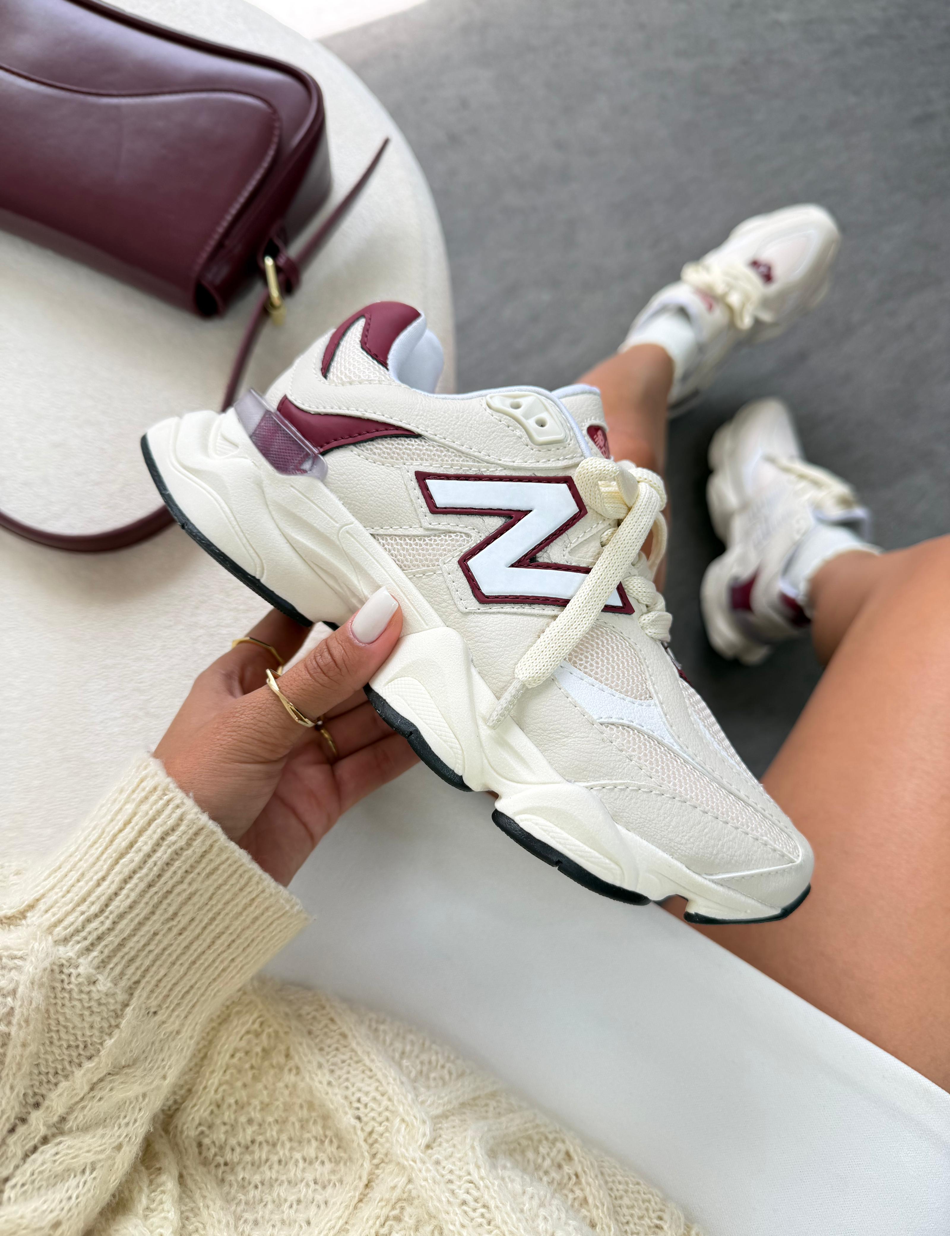 New Balance 9060 - White/Bordô