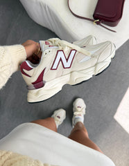 New Balance 9060 - White/Bordô
