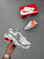 Nike R4 Supreme - Branco/Gelo
