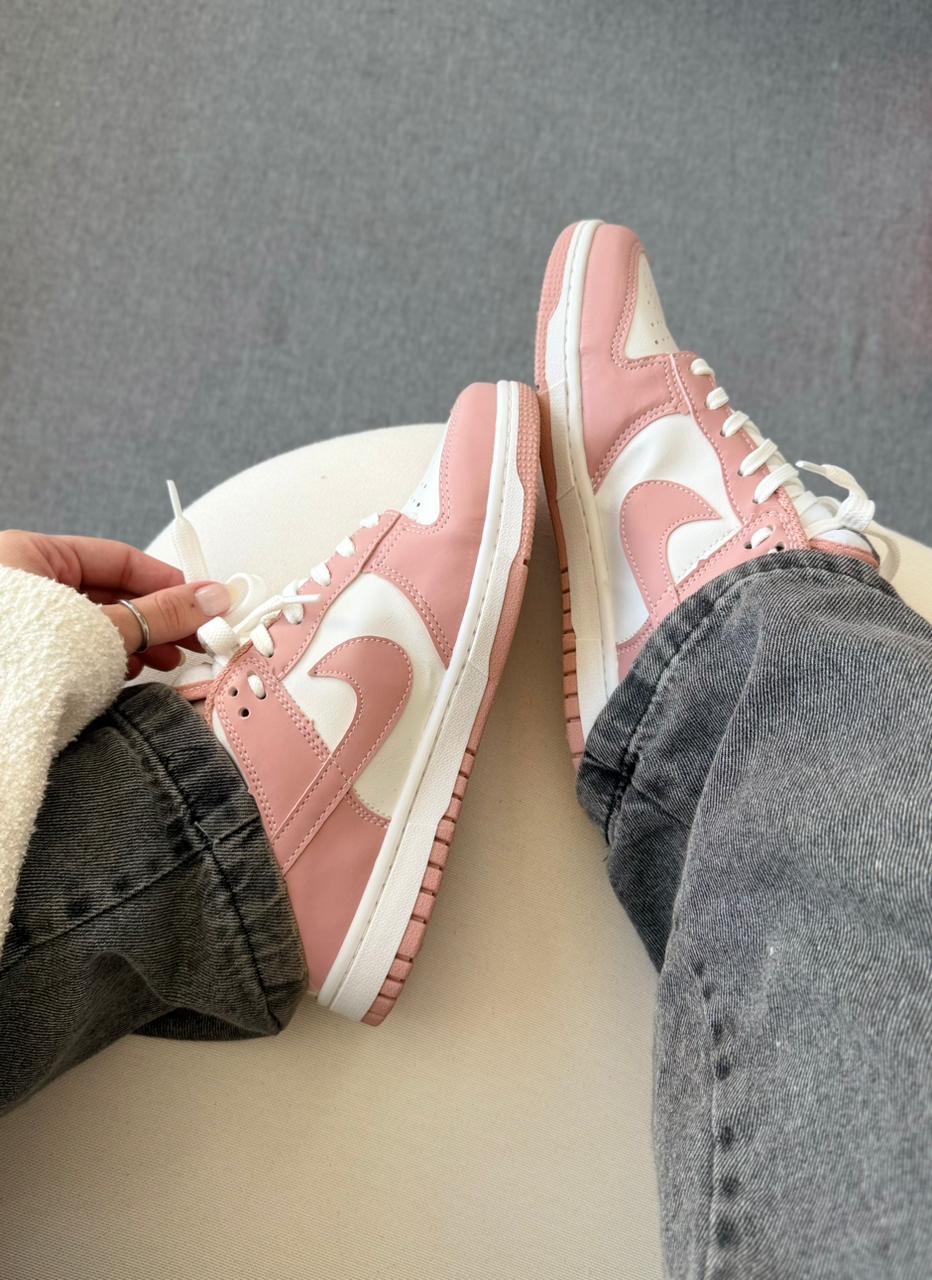 Nike SB Dunk Low - Branco/Rosê