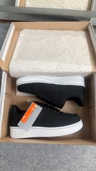 Nike Air Force - Preto/Nobuck